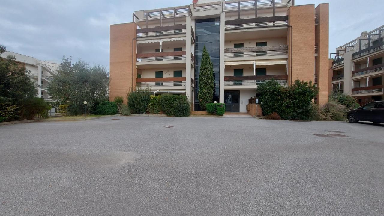 Appartamento Santa Costanza Con Piscina San Vincenzo Exterior foto